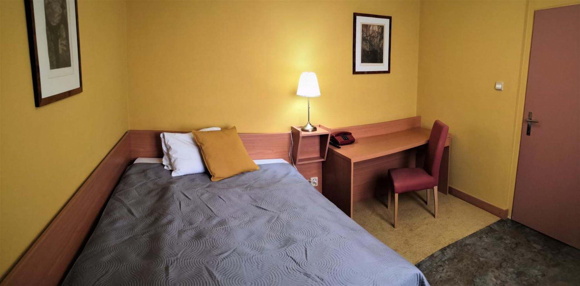 Hotel Benica Benesov  Buitenkant foto