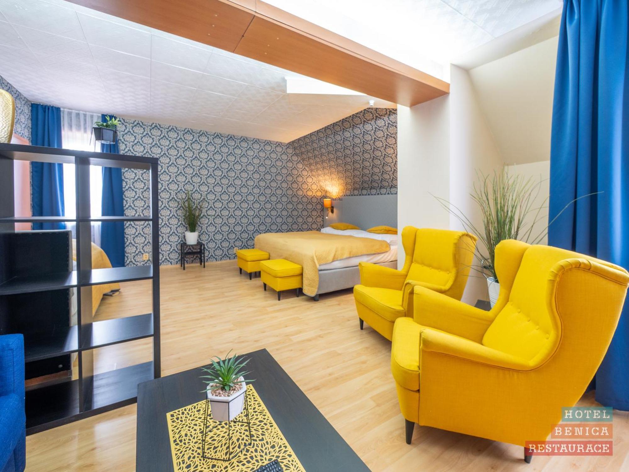 Hotel Benica Benesov  Buitenkant foto