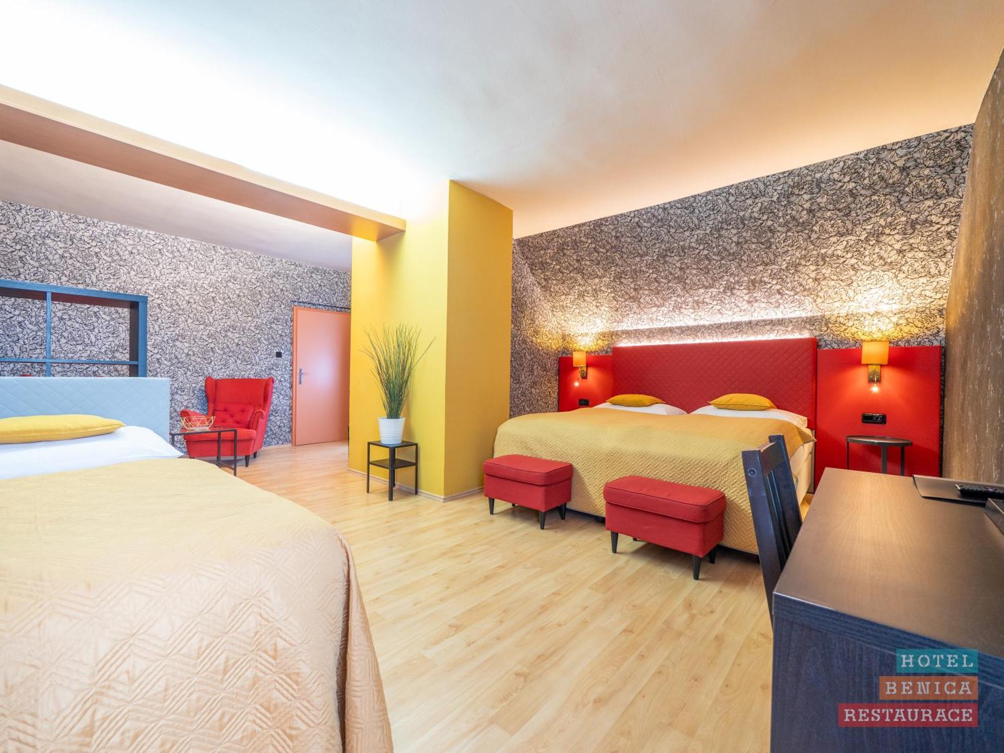 Hotel Benica Benesov  Buitenkant foto