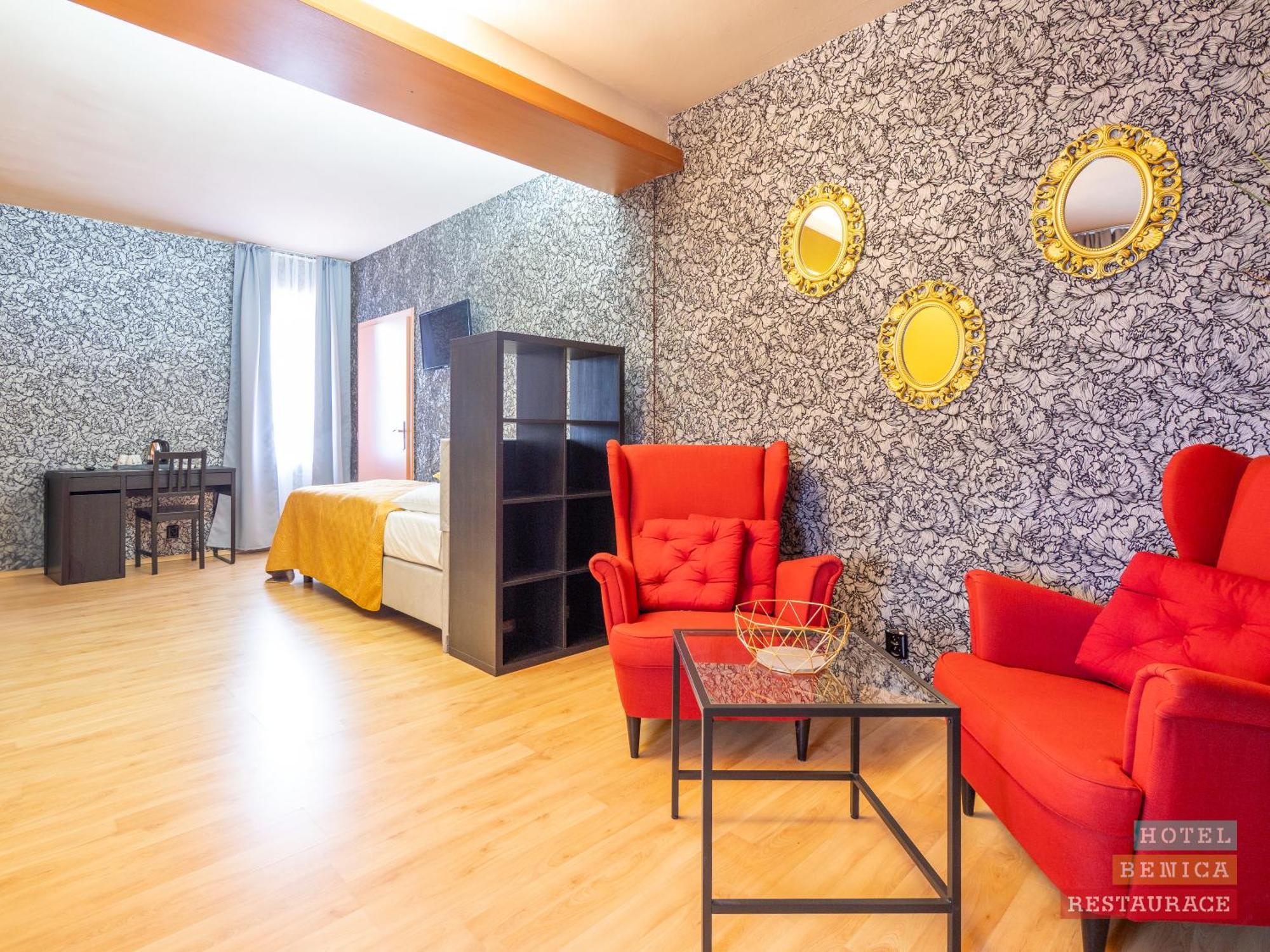 Hotel Benica Benesov  Buitenkant foto
