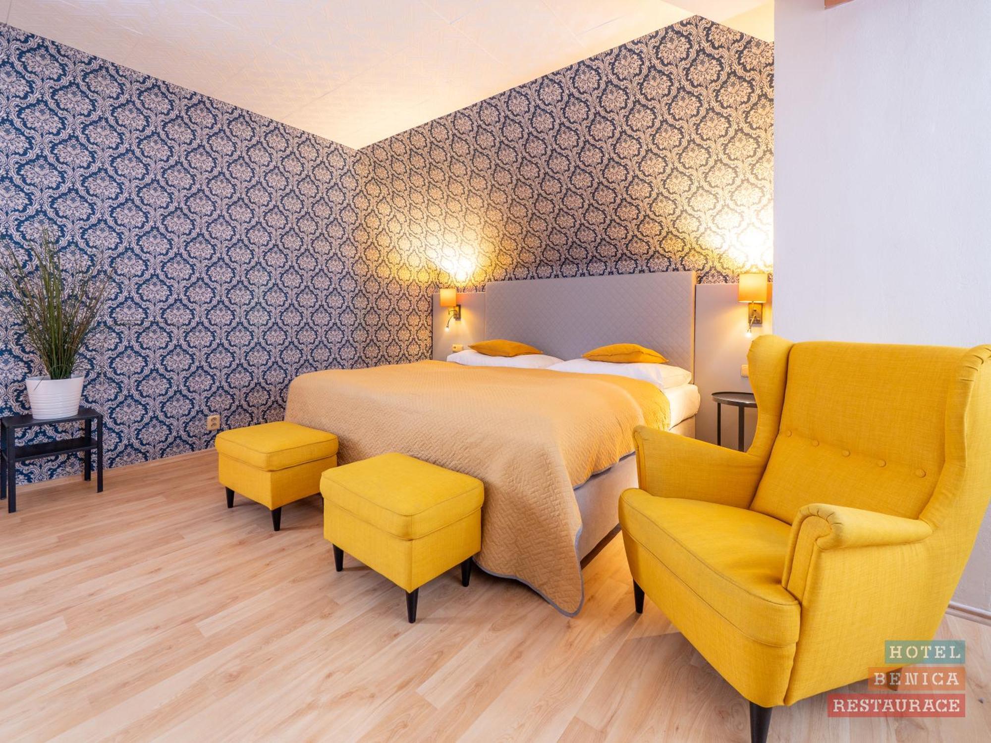 Hotel Benica Benesov  Buitenkant foto