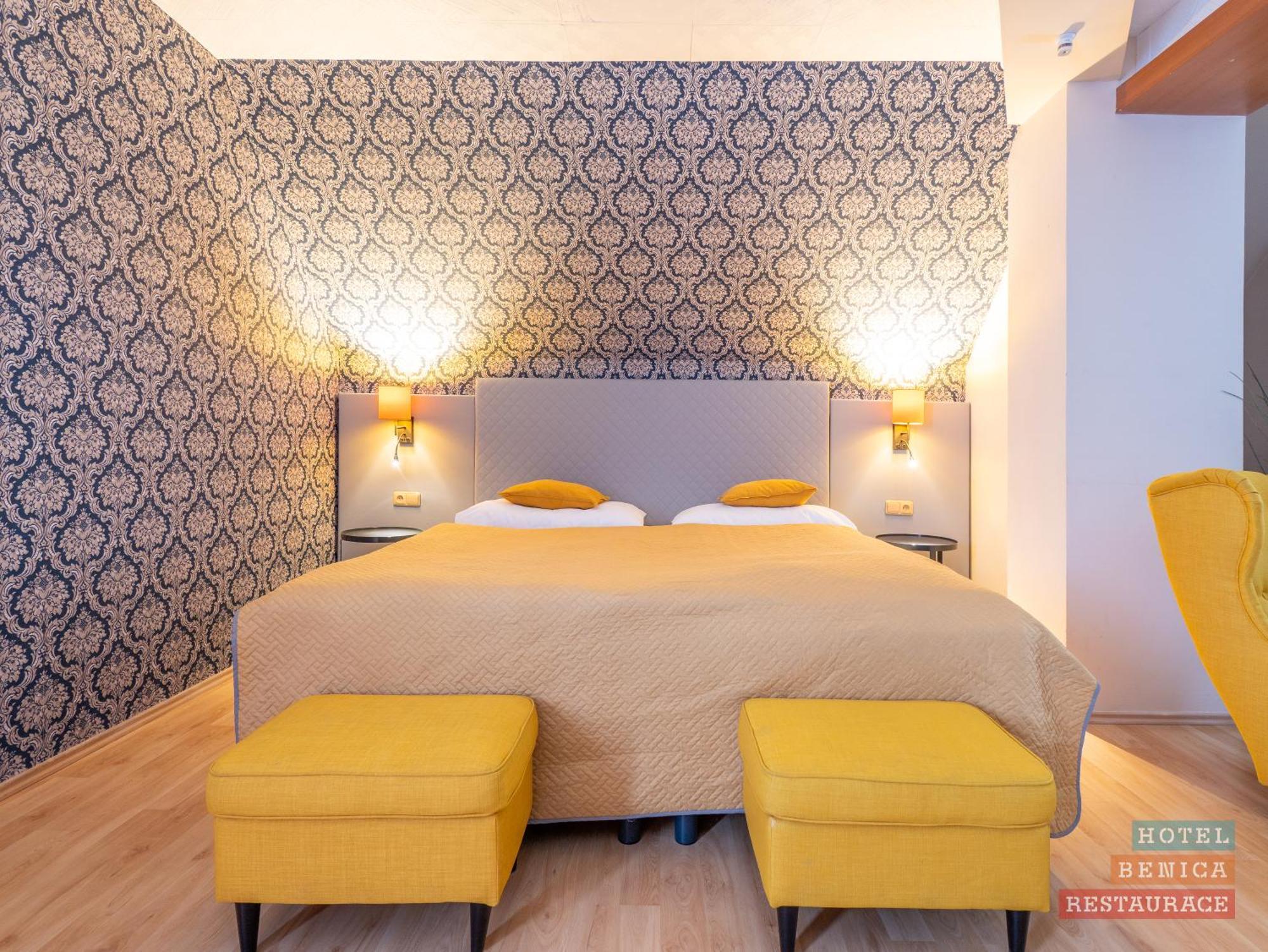 Hotel Benica Benesov  Buitenkant foto