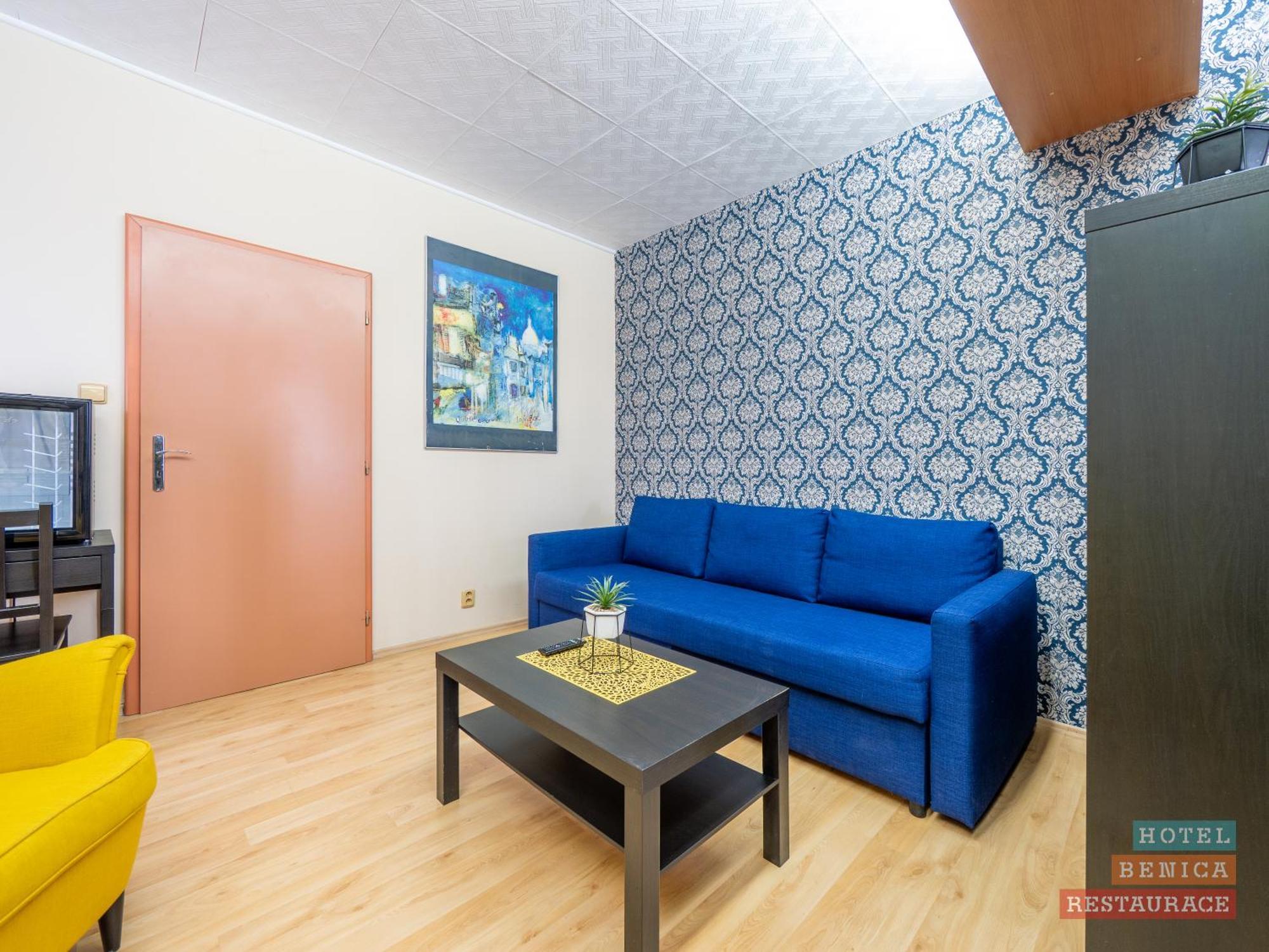 Hotel Benica Benesov  Buitenkant foto